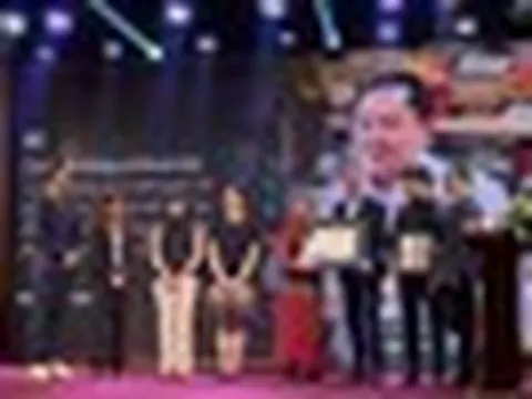 Ông Hoàng Nam Tiến được trao bằng Tiến sĩ danh dự từ đại học Mỹ
