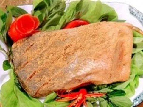 Món cá tốn cơm là đặc sản nổi tiếng của vùng quê đất Tổ, ăn một lần mê tới già