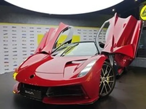 Cận cảnh siêu xe điện Lotus Evija giá hơn 100 tỷ đồng tại Việt Nam