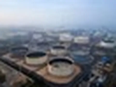 Mua gần 9 triệu tấn dầu Nga, nước láng giềng Việt Nam không còn được hưởng giá rẻ từ Moscow