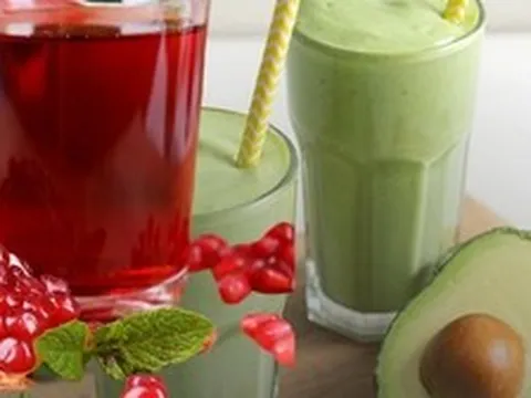 Phụ nữ U40 nên ăn 5 loại quả có tác dụng chống nắng tự nhiên trong mùa hè, ngăn tia UV, tăng sinh collagen để 60 tuổi chưa già