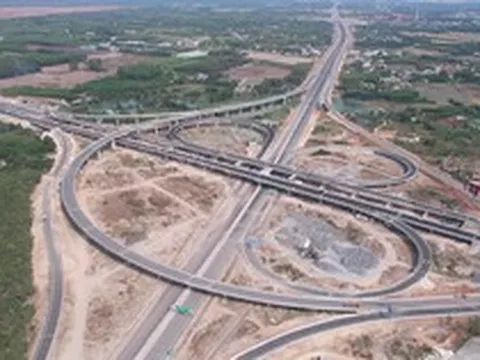 Từ 24-5, mở nút giao Long Thành kết nối với đường cao tốc Biên Hoà-Vũng Tàu, tài xế cần lưu ý