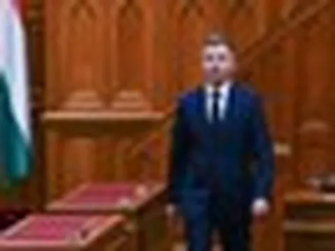 Thủ tướng nước châu Âu dự đoán thời điểm EU sẽ nối lại mua khí đốt Nga: 'Các vị cứ chờ mà xem'