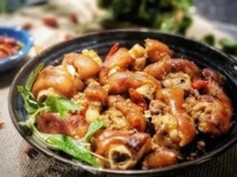 Ăn chân giò heo thường xuyên, cơ thể người mắc ung thư có thể thay đổi ra sao?