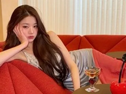 Bức hình thấy rõ độ giàu có của "công chúa Kpop": Nhà trong "thủ phủ" của giới thượng lưu, đến sofa cũng "đắt cắt cổ"
