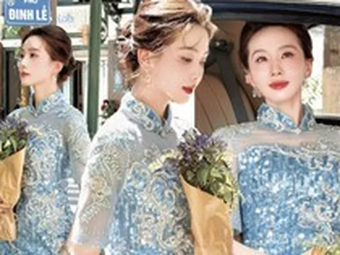 Mỹ nhân đẹp nhất Trung Quốc xuống phố đi bộ Hồ Gươm "đu trend" nàng thơ, xem clip 26 giây mới hiểu thế nào là "tuyệt tác trời ban"