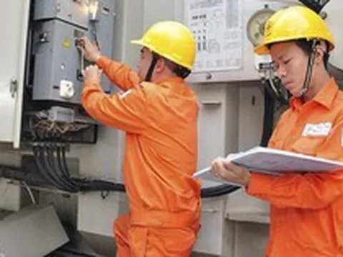 Bộ Công Thương sửa Thông tư, áp ngay giá điện theo khung giờ cao điểm mới