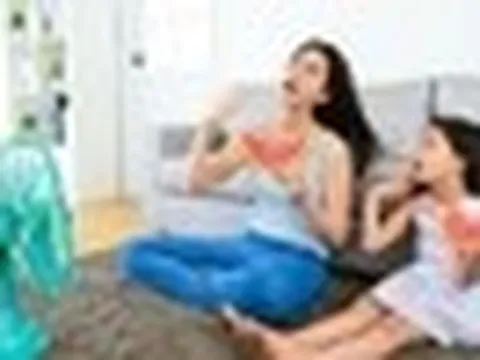 Thời tiết nắng nóng mà ăn uống kiểu này: Hỏi sao "nóng trong người", mụn biểu tình đầy mặt!