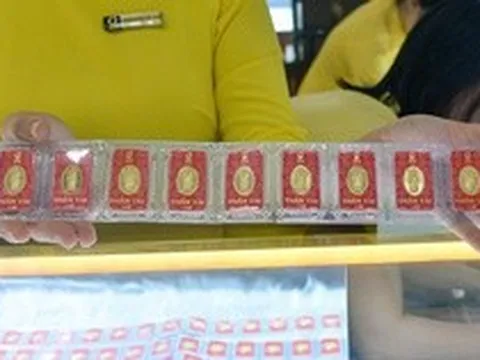 Sáng 30-5, giá vàng miếng SJC, vàng nhẫn rút ngắn cách biệt với giá thế giới