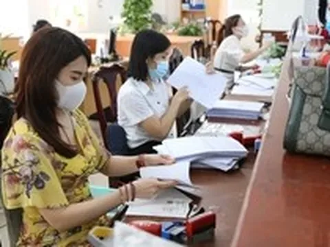 Bộ Nội vụ hướng dẫn công thức tính lương, phụ cấp mới từ 1/7
