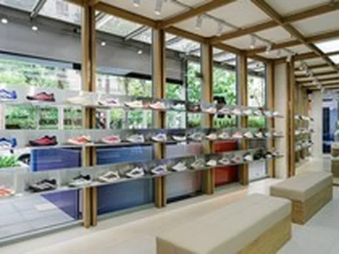 Tin vui cho "tín đồ" adidas