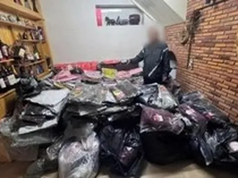 Khởi tố chủ cửa hàng ở Đà Lạt bán áo khoác giả thương hiệu nổi tiếng
