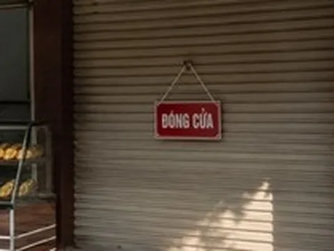 Nóng: Đình chỉ hoạt động trong 3 tháng với 2 cơ sở bánh mỳ nổi tiếng, phạt 80 triệu đồng vì gây ngộ độc thực phẩm