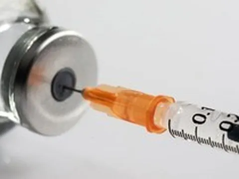 Hợp tác hỗ trợ nâng cao năng lực kiểm định vắc xin tại Việt Nam