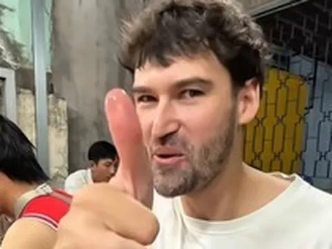Khách Nga "kẹt" ở Việt Nam tận 3 năm chỉ vì lỡ phát hiện ra danh sách 164 món ăn thần thánh này!