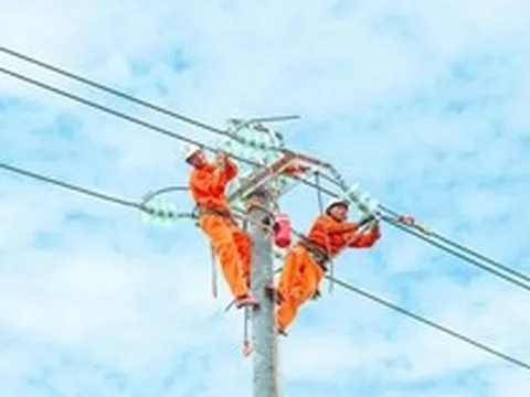 Hệ thống điện miền Trung - Tây Nguyên liên tiếp xô đổ công suất kỷ lục