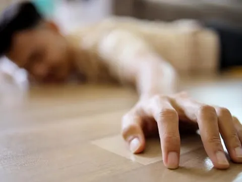 Người đàn ông 41 tuổi tử vong vì tưởng càng ăn nhiều rau càng khỏe, bác sĩ cảnh báo 4 thói quen "chớ dại"