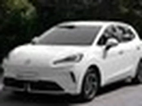 Ngắm MG4 Urban trước ngày ra mắt Đông Nam Á: 3 phiên bản, sạc đầy đi hơn 500 km, dễ về Việt Nam "đấu" với Geely EX2 lẫn BYD Dolphin