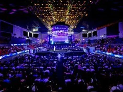 Bùng nổ ra mắt Festival Island, hé mở tương lai một "Downtown không ngủ" của Nha Trang