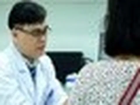 Sống phóng khoáng, người phụ nữ mắc bệnh “khó nói”