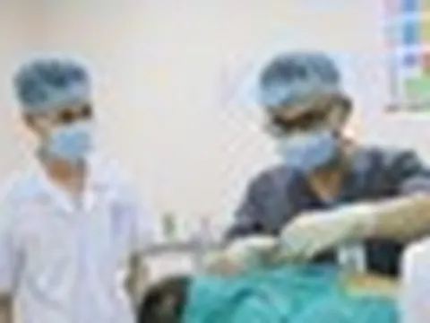 Hà Nội tung loạt ưu đãi mới để giữ chân, thu hút bác sĩ