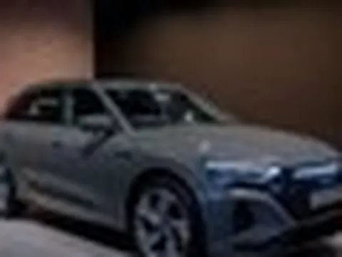 Triệu hồi hai mẫu xe điện Audi tại Việt Nam