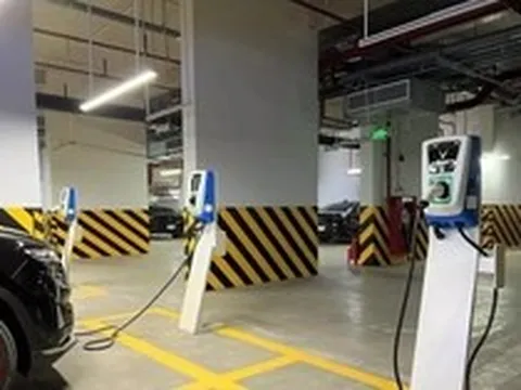 Quy định mới: Chung cư bắt buộc phải có khu riêng cho ô tô, xe máy điện