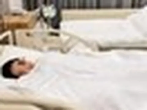 Người phụ nữ qua đời sau 9 tháng phát hiện ung thư dạ dày, con trai cả bật khóc: "Giá như tôi để ý khi mẹ chán ăn…"