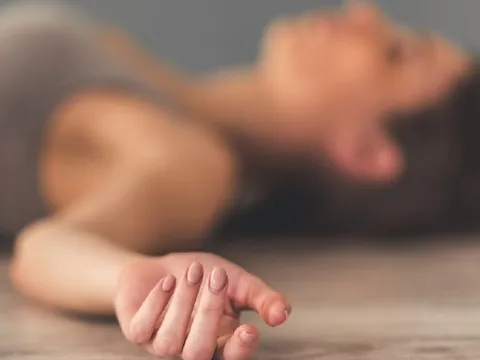 Người phụ nữ suýt tử vong sau khi ăn sầu riêng chung với 1 loại đồ uống quen thuộc, bác sĩ chỉ rõ "cực độc"