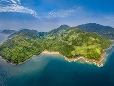 Cảnh tượng tại một bãi biển ở Huế khiến nhiều người bất ngờ, nhận xét: Không tin vào mắt mình