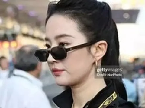 Lưu Diệc Phi hết đường nhận giải thưởng