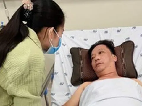 Nam nghệ sĩ Việt bị đột quỵ tại sân khấu: Gia cảnh khó khăn, chạy xe công nghệ kiếm sống