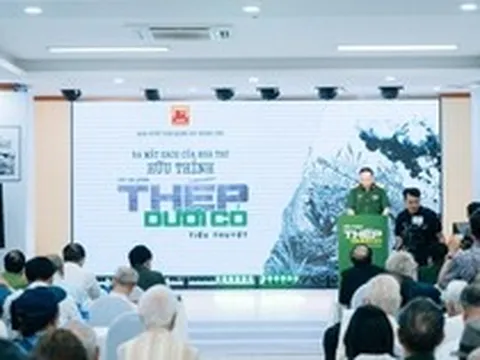Gần 60 năm sau trận Làng Vây, nhà thơ Hữu Thỉnh ra mắt tiểu thuyết đầu tay 'Thép dưới cỏ'