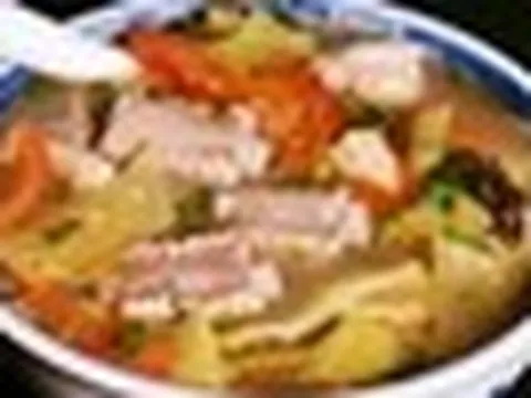 Một nhà 3 người cùng mắc ung thư tuyến giáp: "Thủ phạm" là món rau nhiều người tưởng ăn càng nhiều càng khỏe