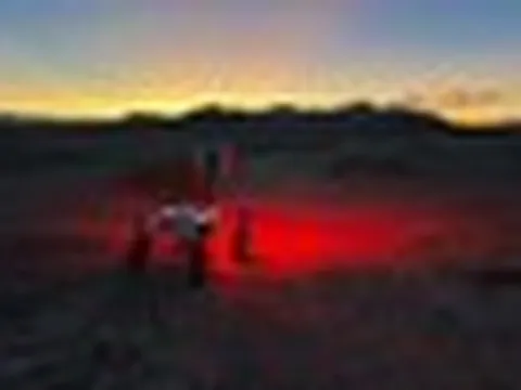 Video: Khoảnh khắc xe tự hành NASA chạy 26 km gần như không cần con người