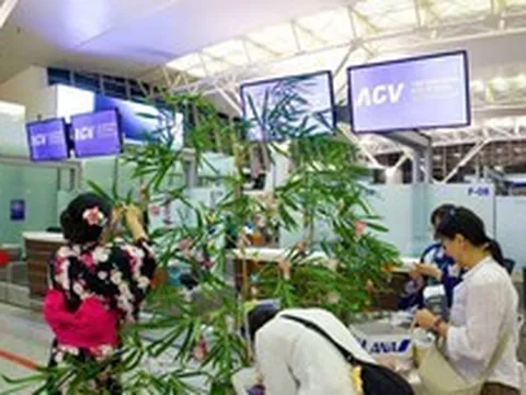 Cảnh tượng khác lạ ở sân bay Nội Bài tại quầy làm thủ tục của hàng hãng không Nhật Bản